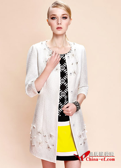 大方典雅兼备高贵非凡 钡萱兼具古典时尚之美