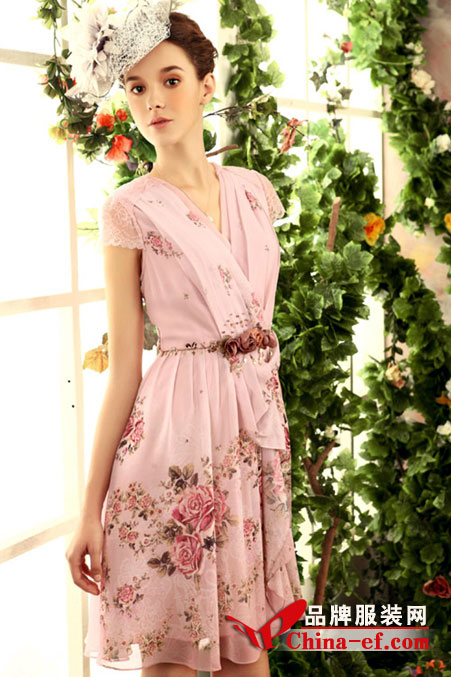 艾莱浪漫复古风格 定义女性时尚新理念-中国品