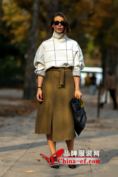 巴黎时装周 看美丽妖怪们如何展示自我跑道