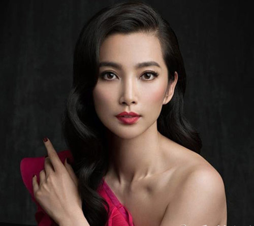 明星怎么画红唇 复古哑光唇膏打造美艳