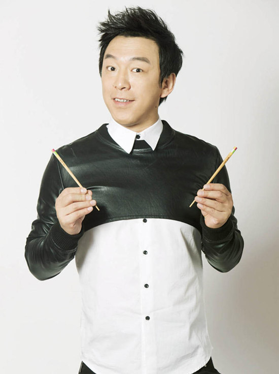  黄渤 拍摄时尚公益大片 表情鬼马不改搞笑本质