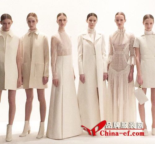 Valentino纽约布鲁尔大楼发布品牌最新高级定