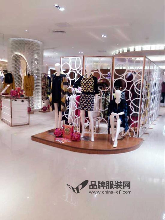 国际女装品牌欧维专柜江苏昆山金鹰购物中心盛