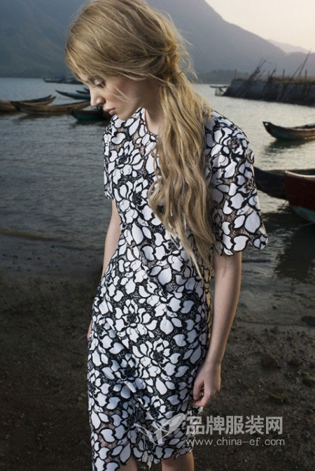 皑如女装品牌2015春夏季新品系列发布-中国品