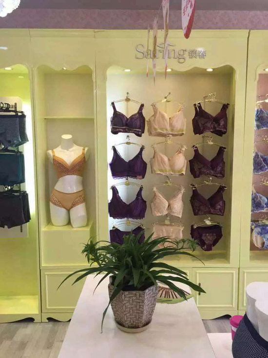 锁春内衣品牌贵州六盘水水城钟山形象店华丽绽放