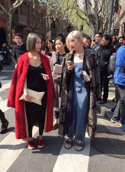 2015秋冬上海时装周:婉甸场外街拍摩登达人秀