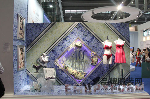 安莉芳集团旗下内衣品牌安朵 在深圳内衣展刮