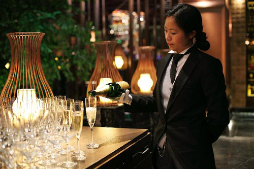 荷兰国际管家学院亮相7月北京奢侈品展会