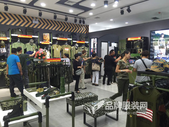 热烈祝贺JUNBEIKU军备酷营口万达店盛大开业