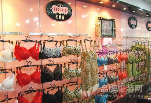 高端泳衣市场也不好过线上零售推动发展 荟萃