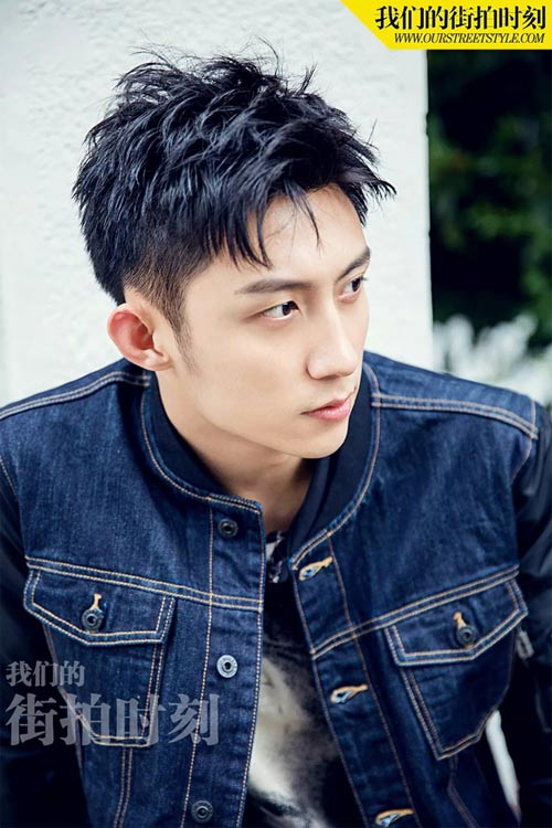 鲸鱼王子黄景瑜教你把牛仔外套穿成行走的荷