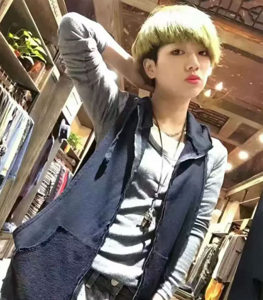 荙诗佳