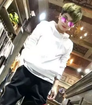 荙诗佳,踏青穿搭,休闲风