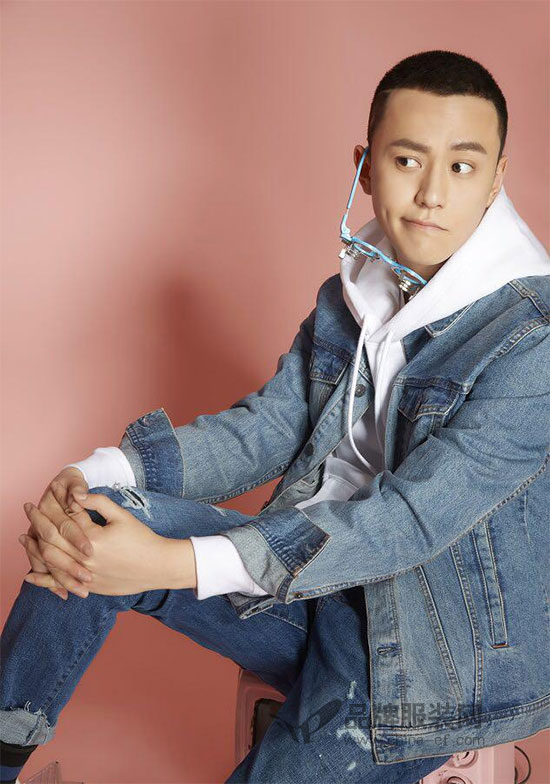 秦俊杰青春活力写真大片曝光 搞怪俏皮颇有鬼马少年范儿-品牌服装网时尚图库频道