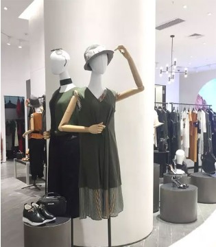 佳纷女装,时尚集合店