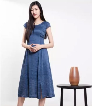 敦奴,女装