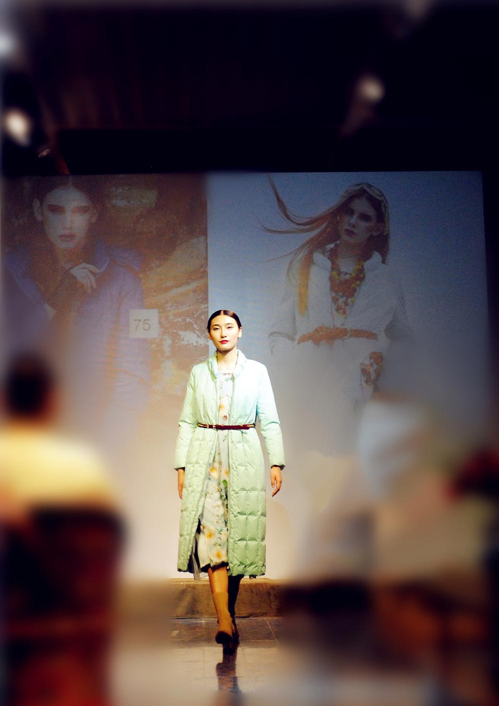 瓦纱丽女装2017秋冬新品发布会(图1)