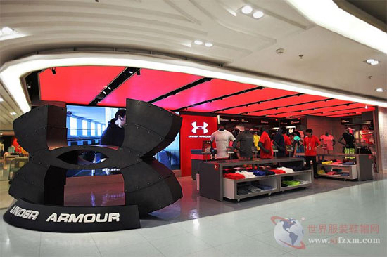 安德玛为重振下滑的业绩 将拓展百货折扣店市场_品牌服装网