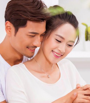 情侣爱礼,戒指,项链,Mymiss