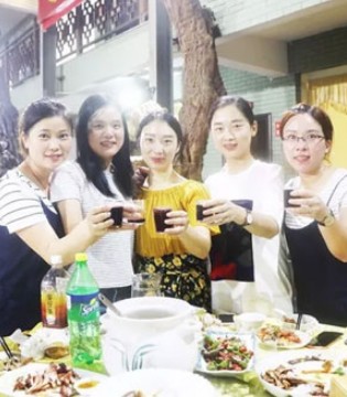 春夏新品发布会,咏仕服饰,加盟商莅临发布会现场