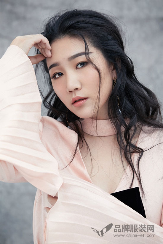 孙露全新唯美写真大片曝光 尽显空灵温婉气质-时尚频道-品牌服装网