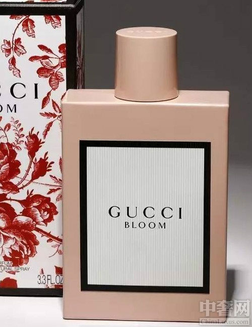 Gucci推出新款香水Bloom 从外包装到瓶身包装