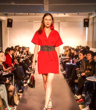 2018春夏订货会,GOGIRL,通勤系列,休闲系列,运动系列,条纹衫搭配阔腿裤