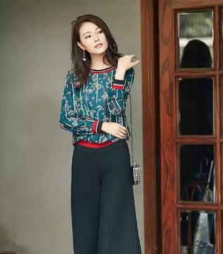 撞色马甲棉服,玖姿,连衣裙,针织外套