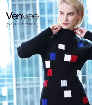 樊羽,Venvee,女装,时尚内搭,牡丹蓝大衣,格纹西装裙