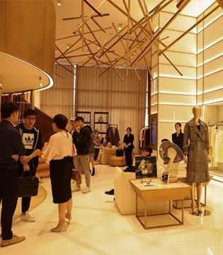 影儿时尚集团,歌中歌女装,企业风采,融合之美