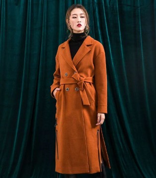 莎斯莱思,莎斯莱思女装,驼色大衣,佛系女孩