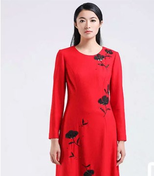 EDISA,伊缔莎女装,节庆红装