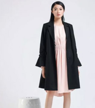 伊缔莎,EDISAl女装,年底着装