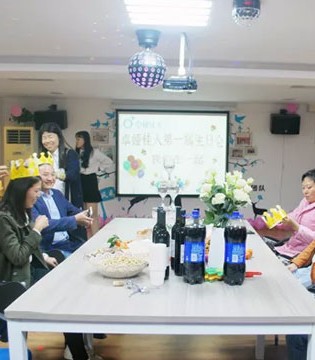 卓娅佳人,内衣品牌