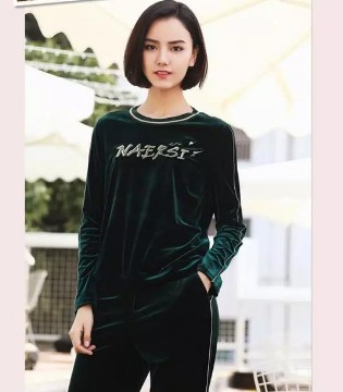 NAERSI,娜尔思女装,复古丝绒