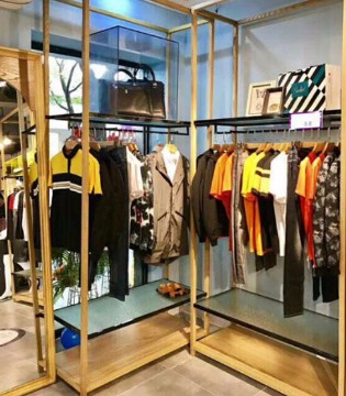 男装店,莎斯莱思,品牌,财富