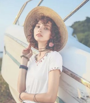 裂帛,穿衣,吊带衫