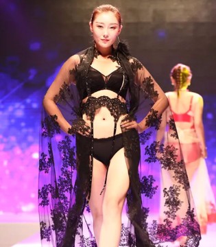 桃花季,内衣,“臻美”,新品发布会