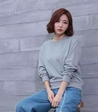 品牌女装,时尚搭配,时尚女装,着秀