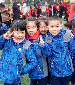 亲子装,校园班服,团购,小猪班纳