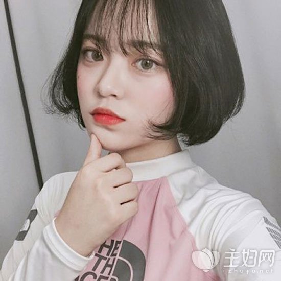 这些女生短发剪完不后悔 优雅知性亦可甜美萝