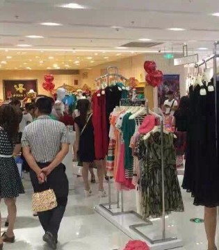 品牌服饰,服装加盟,阿莱贝琳