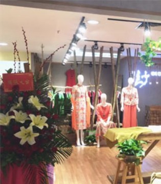 品牌服饰,新店开业,曼茜纱