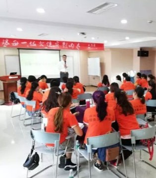 品牌服饰,辅导培训,奥维丝丽