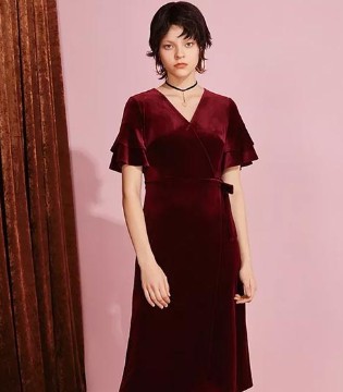 品牌服饰,时尚女装,HOKABR,红凯贝尔
