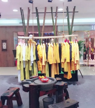 品牌服饰,曼茜纱,新店开业