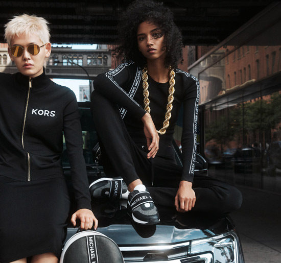 杨颖身穿迪奥2018早春系列完美演绎时尚街拍