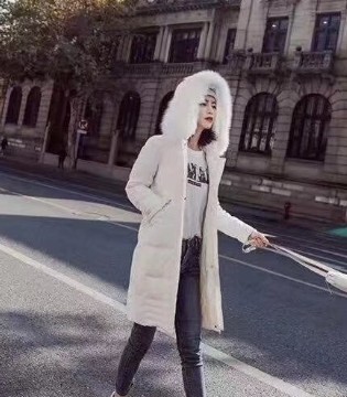 品牌服饰,冬季穿搭,时尚女装,衣佰芬