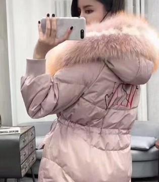 品牌服饰,冬季穿搭,衣佰芬