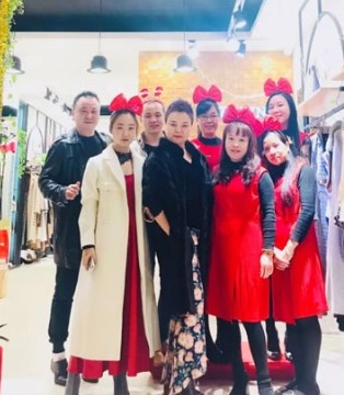 品牌服饰,法国图案,感恩回馈